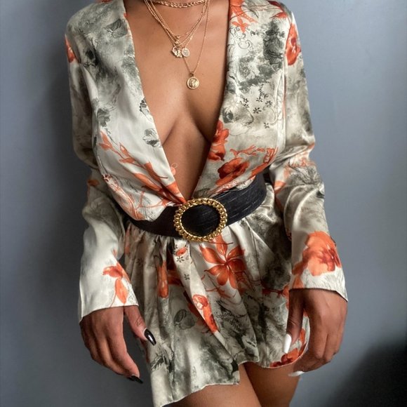 Floral GreenXOrange Blouse🍊🌿 - Picture 2 of 6